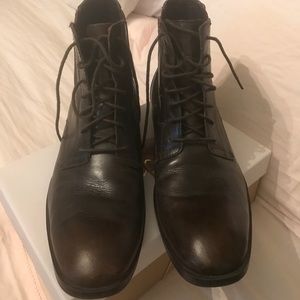 Classic Marc Anthony brown boots